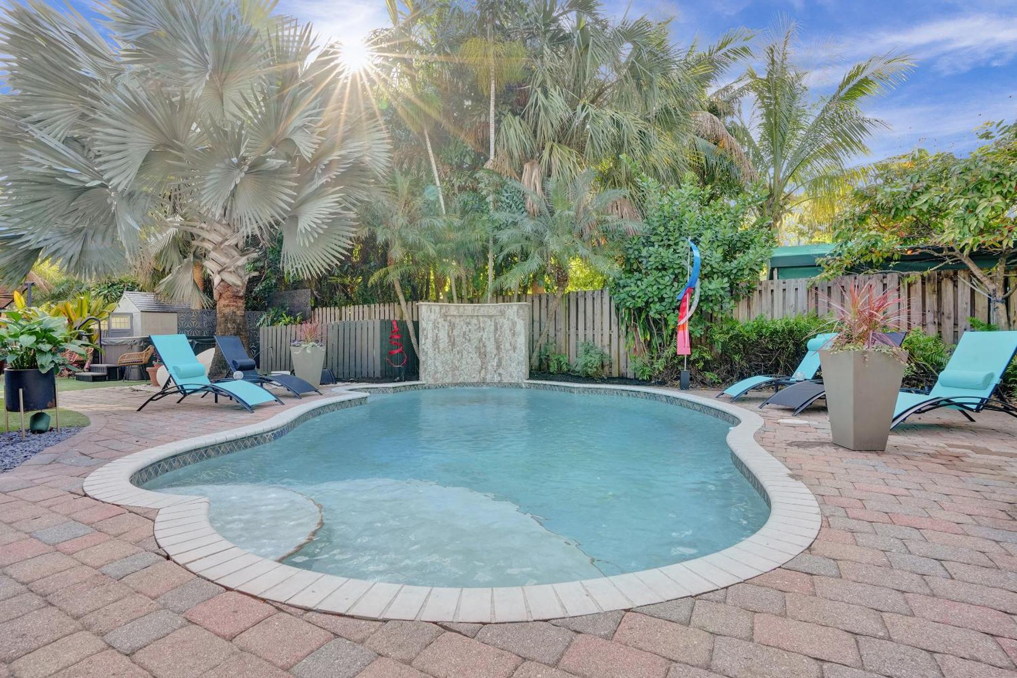Kiki 3 - Men'S Clothing Optional Guest Houses Wilton Manors Экстерьер фото